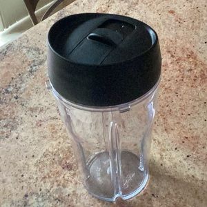 Oster Large 700 ml BPA free drink container